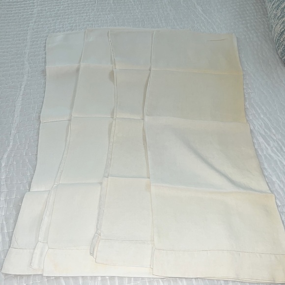 Vintage 100% Irish linen pillowcases w/Metered Edge - Picture 1 of 4
